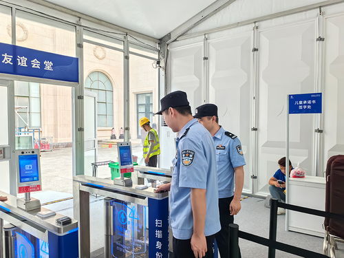 2024上海書(shū)展明日開(kāi)幕 志愿者現(xiàn)場(chǎng)助力，購(gòu)票咨詢無(wú)憂